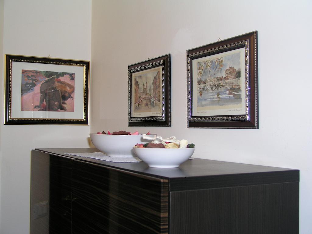 Una Notte Ai Musei Vaticani Apartment Rome Bagian luar foto